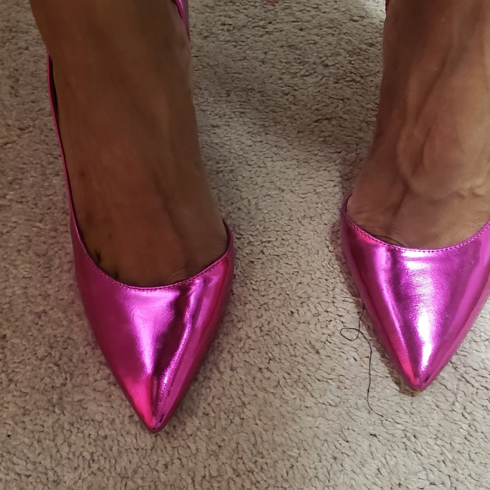 Metallica Hot Pink pumps